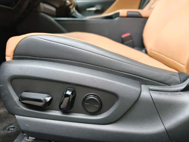 Lexus ES — Фото автомобиля 22