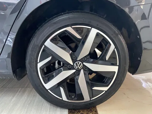 Volkswagen Lamando — Фото автомобиля 10