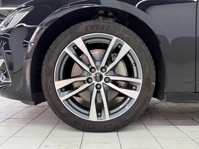 Audi A6L — Фото автомобиля 18