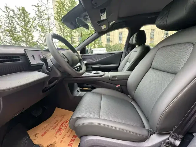 Nissan NX8 — Фото автомобиля 4