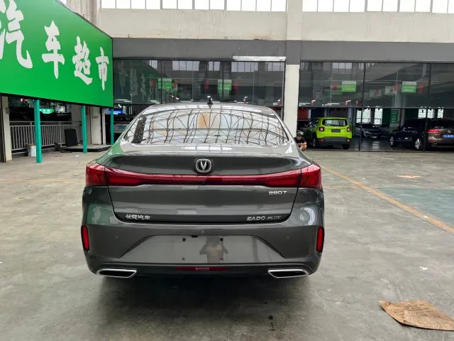 Changan Eado — Фото автомобиля 9