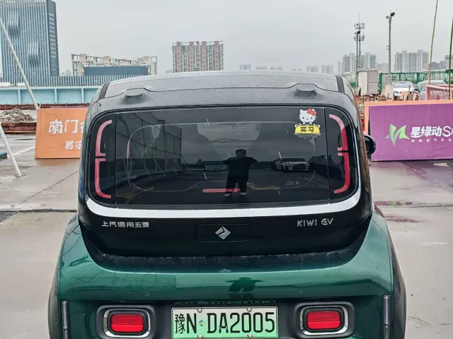 Baojun KiWi EV — Фото автомобиля 6