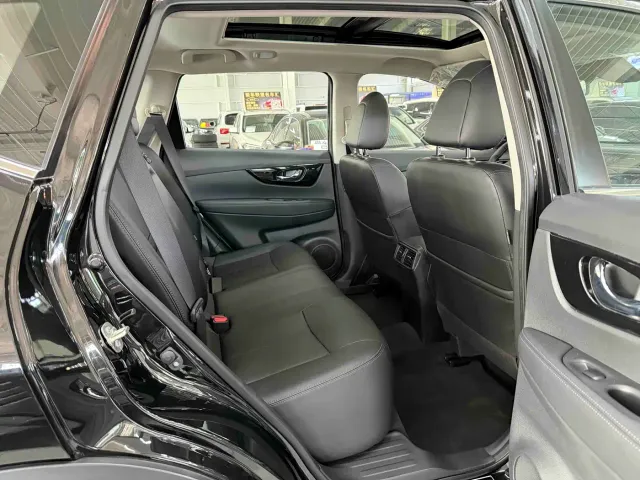 Nissan X-Trail — Фото автомобиля 18