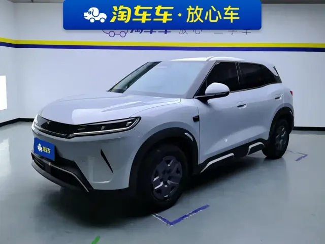 Фотография автомобиля — BYD Yuan UP