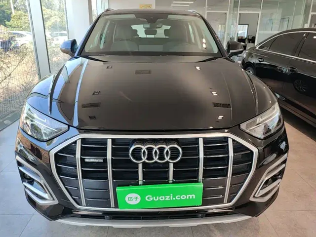 Audi Q5L — Фото автомобиля 2