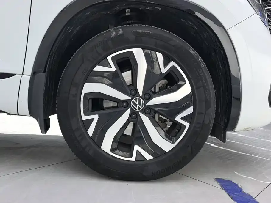 Volkswagen Tayron GTE Plug-in Hybrid 2023 280TSI Luxury Plus Advanced Edition — Фото автомобиля 6