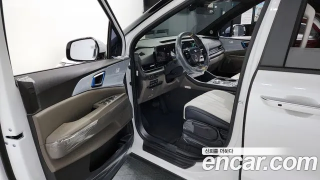 Kia Carnival Generation 4 — Фото автомобиля 10