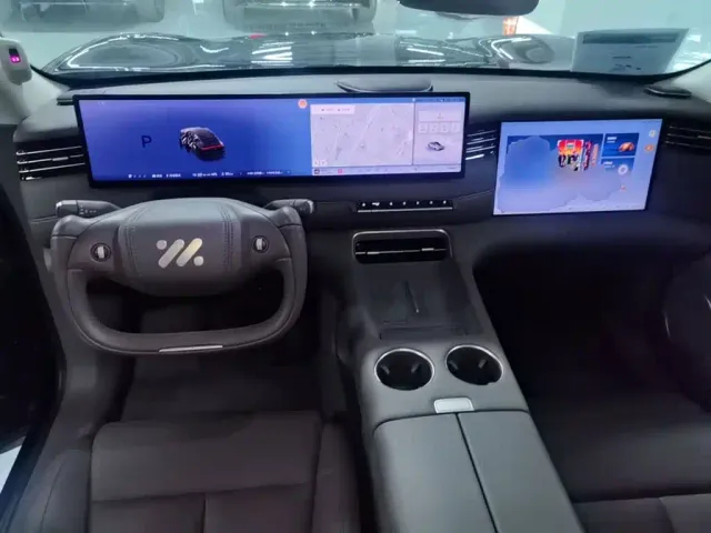 IM Motors LS6 — Фото автомобиля 9