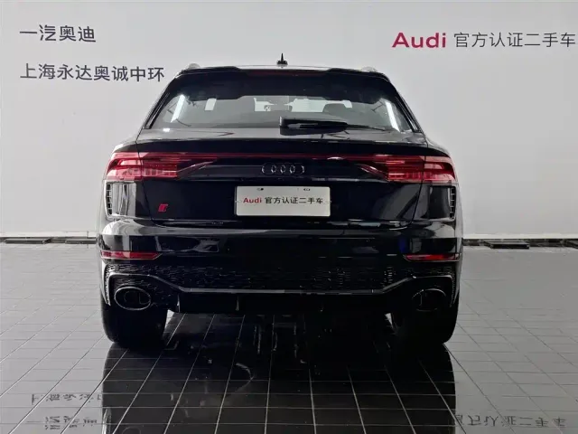 Audi RS Q8 — Фото автомобиля 4