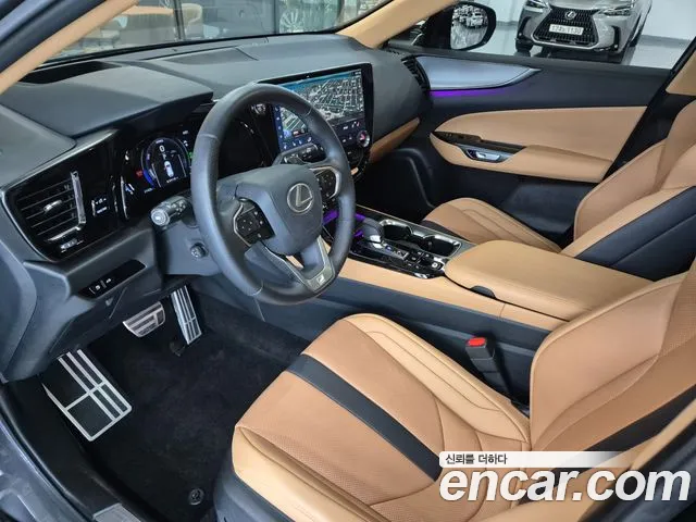 Lexus NX — Фото автомобиля 10