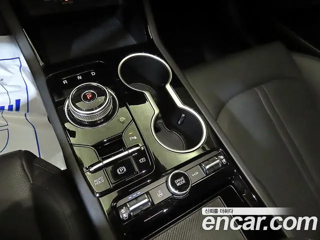 Kia K5 Новый K5 3 поколение 2.0 LPi(Для проката) — Фото автомобиля 9