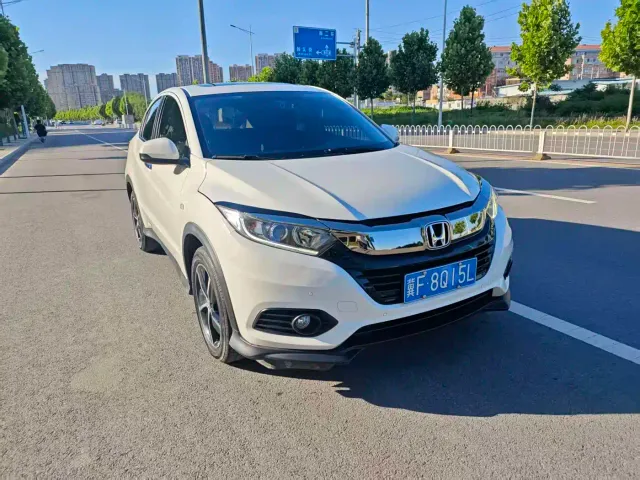 Honda Vezel — Фото автомобиля 3
