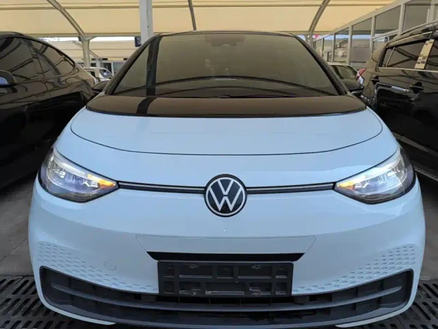 Volkswagen ID.3 — Фото автомобиля 2