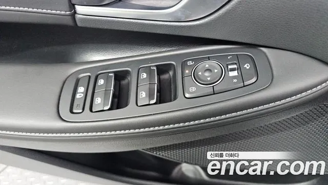 Hyundai Sonata — Фото автомобиля 28