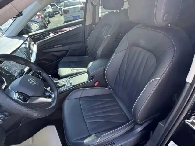 Volkswagen Passat — Фото автомобиля 17
