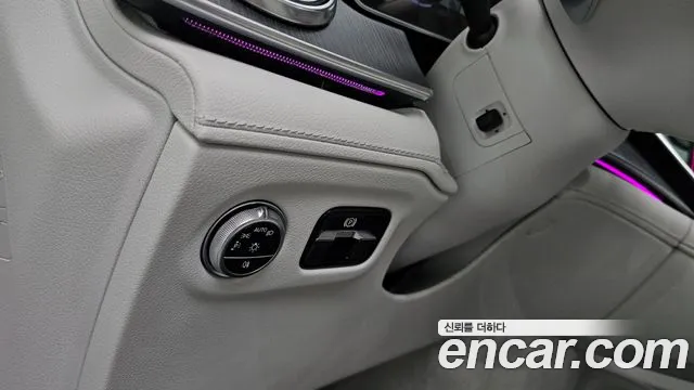 Mercedes-Benz EQS — Фото автомобиля 19