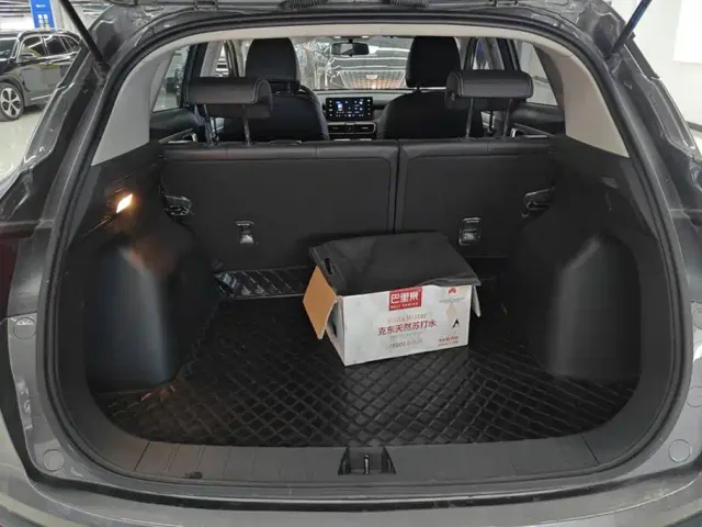 Geely Binyue — Фото автомобиля 4