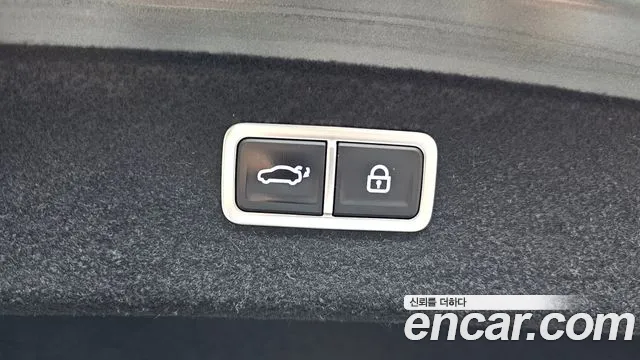 Genesis G80 Electrified G80 (RG3) — Фото автомобиля 20