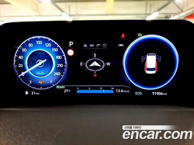 Hyundai Staria Staria — Фото автомобиля 8