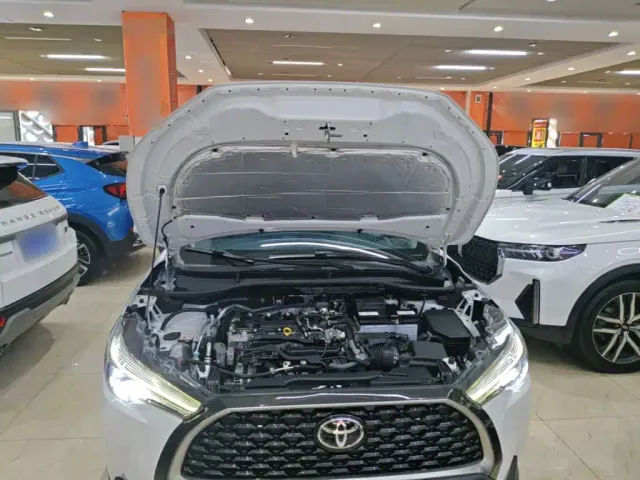 Toyota Corolla Cross 2022 2.0L Luxury Edition — Фото автомобиля 19