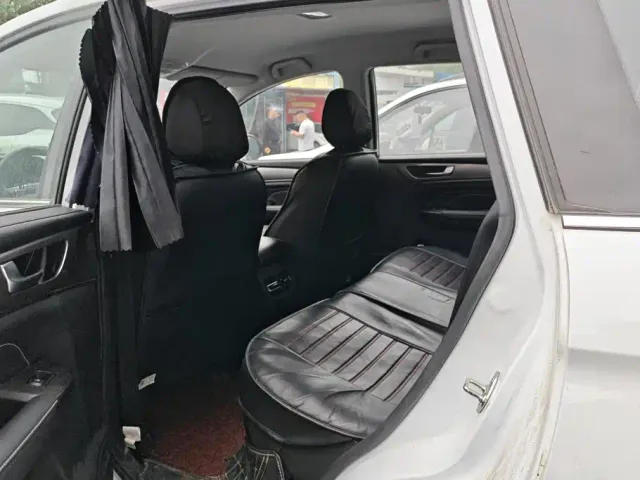 Haval Haval M6 2021 PLUS 1.5T DCT Elite Smart Connect — Фото автомобиля 11