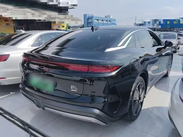 BYD Han L — Фото автомобиля 6