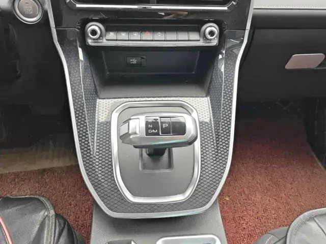 Haval Haval M6 2021 PLUS 1.5T DCT Elite Smart Connect — Фото автомобиля 16