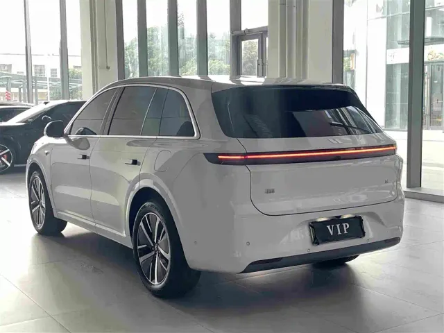 Li Auto L6 — Фото автомобиля 5