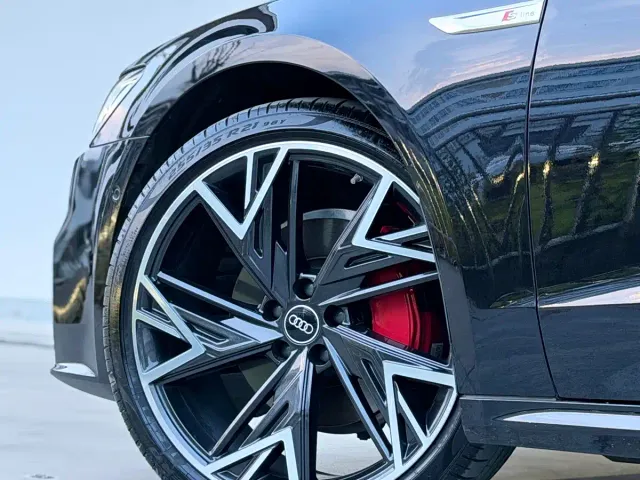 Audi A7L — Фото автомобиля 6