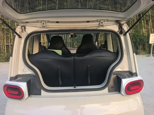 Wuling Hongguang Mini EV — Фото автомобиля 18