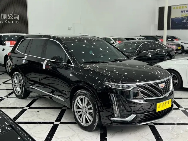 Cadillac XT6 — Фото автомобиля 3