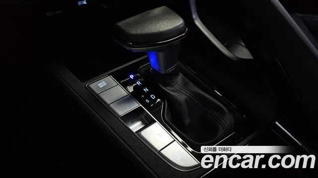 Hyundai Avante CN7 — Фото автомобиля 9