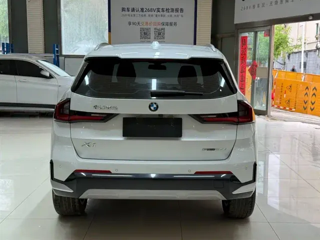 BMW X1 — Фото автомобиля 5