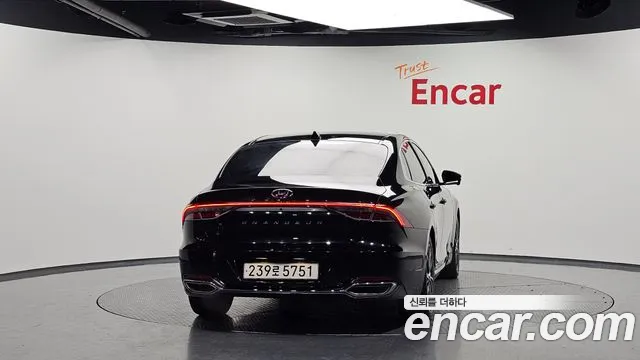 Hyundai Grandeur Новый Grandeur IG 3.0 LPi (Для проката) — Фото автомобиля 4