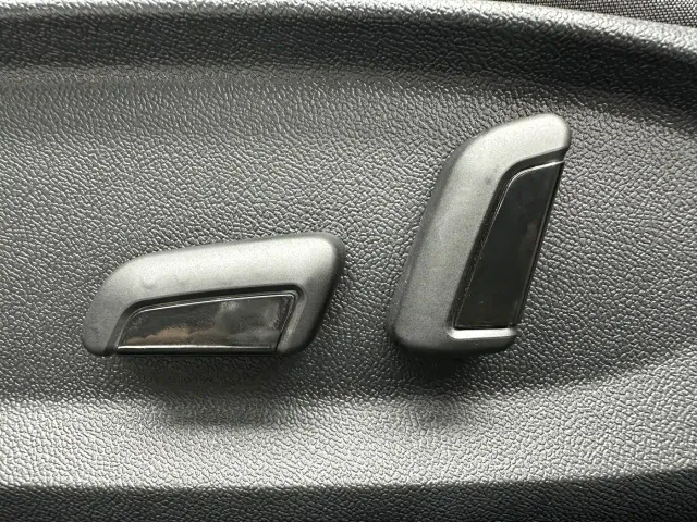 Volkswagen Passat — Фото автомобиля 12