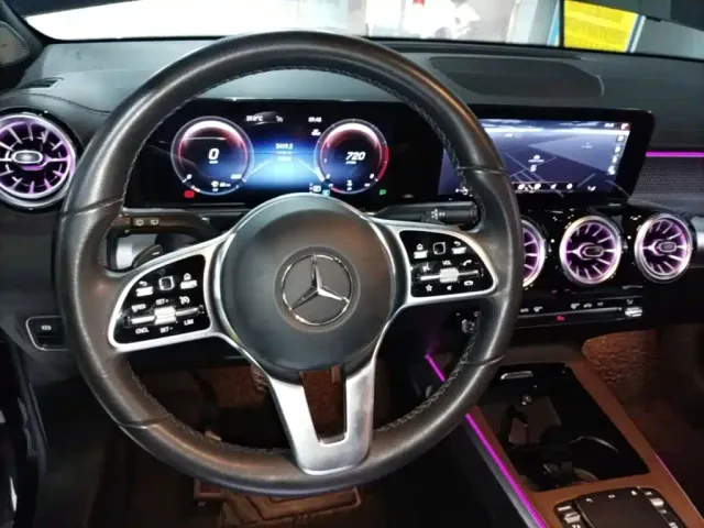 Mercedes-Benz GLB-Class — Фото автомобиля 10