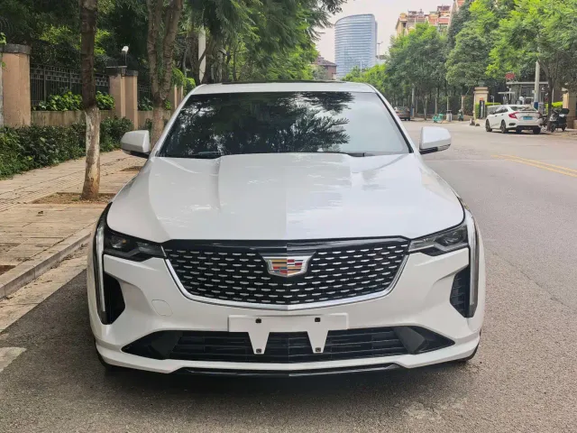 Фотография автомобиля — Cadillac CT4