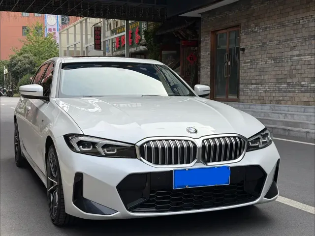 BMW 3 Series — Фото автомобиля 17
