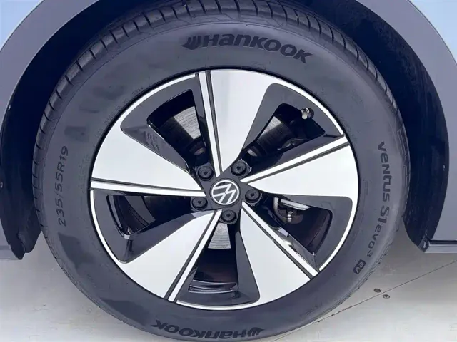 Volkswagen ID.4 X — Фото автомобиля 11