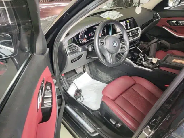 BMW 3 Series — Фото автомобиля 11