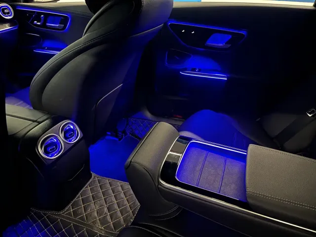 Mercedes-Benz C-Class — Фото автомобиля 16
