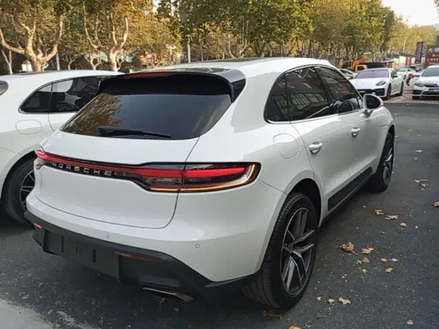 Porsche Macan — Фото автомобиля 6