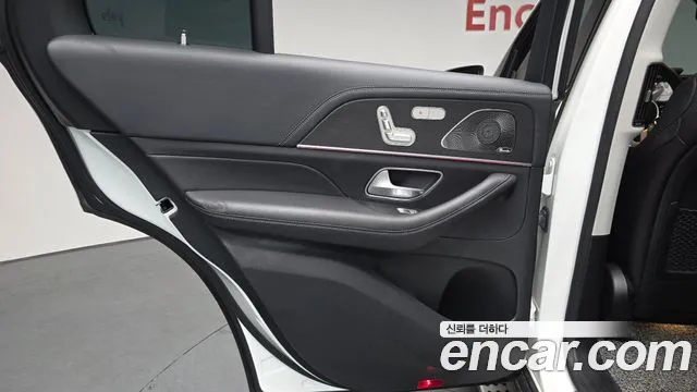 Mercedes-Benz GLE-Class — Фото автомобиля 21