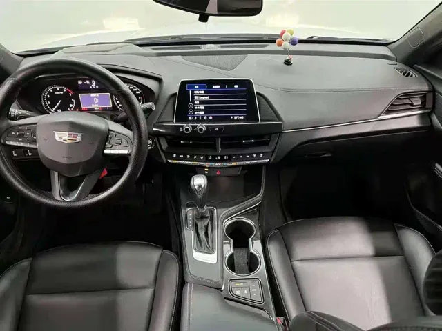 Cadillac CT4 — Фото автомобиля 11