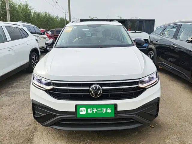 Volkswagen Tiguan L — Фото автомобиля 2