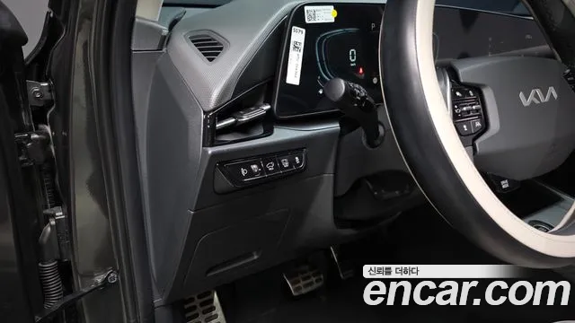 Kia Niro The All New Niro Signature — Фото автомобиля 12