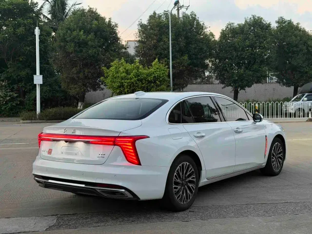Hongqi H5 — Фото автомобиля 3