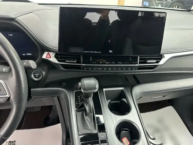 Toyota Sienna — Фото автомобиля 5