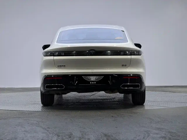 Changan Eado — Фото автомобиля 3