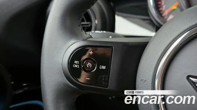 Mini Cooper Cooper 5 дверей Classic — Фото автомобиля 18